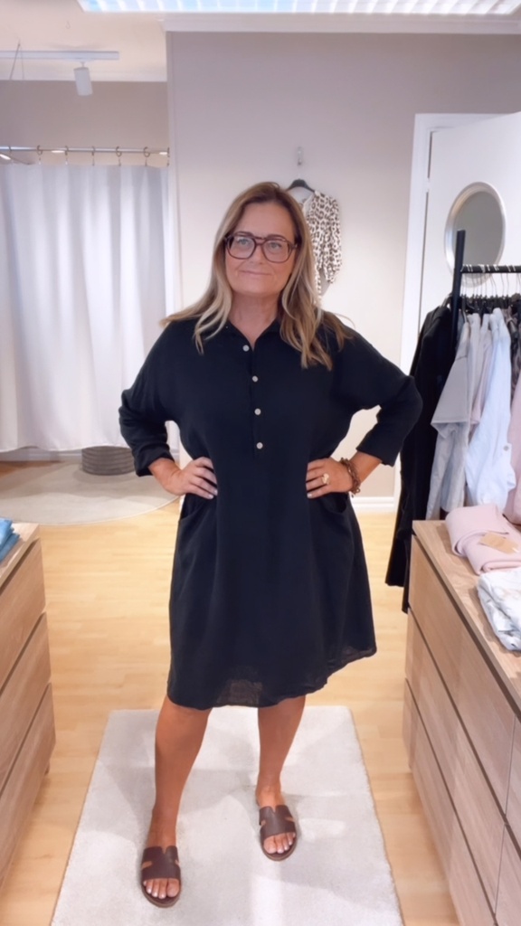 Simone linnedress, Svart