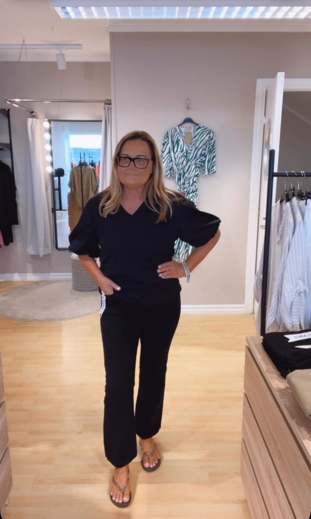Demi Flare jeans, Svarta